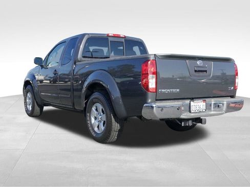 Used 2013 Nissan Frontier SV w/ SV Value Truck Pkg image 6