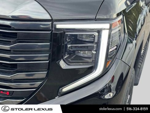 Used 2023 GMC Sierra 1500 AT4 w/ AT4 Preferred Package image 9