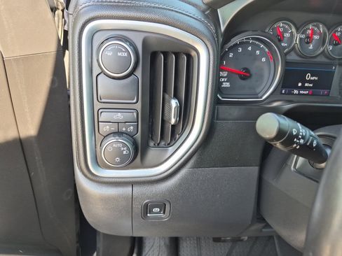 Used 2020 Chevrolet Silverado 1500 LT w/ Texas Edition RWD image 9