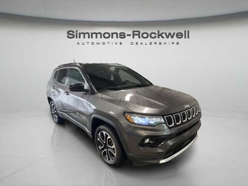 Used 2023 Jeep Compass Limited AWD/4WD image 7