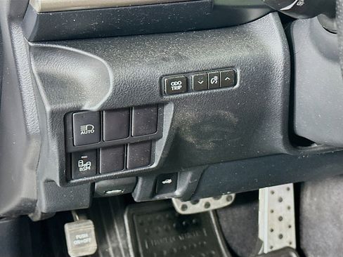 Used 2017 Lexus IS 350 F Sport w/ F Sport Package image 17