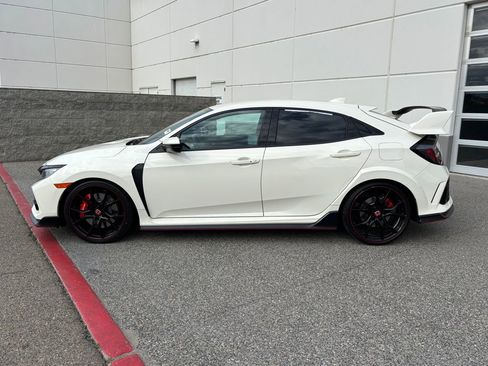 Used 2019 Honda Civic Type R image 8