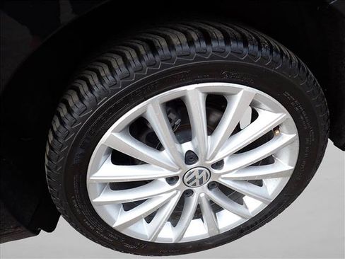 Used 2019 Volkswagen Jetta FWD image 5