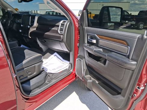 Used 2023 RAM 2500 Laramie AWD/4WD image 44