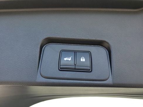 Certified 2024 Nissan Rogue SV image 12