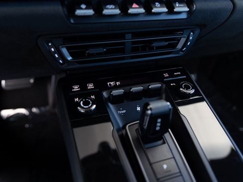 Certified 2024 Porsche 911 Carrera 4 GTS image 15