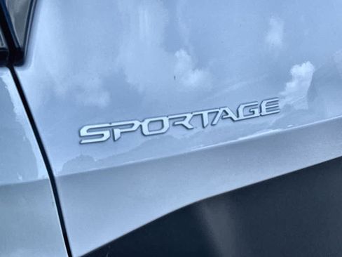 Certified 2025 Kia Sportage EX FWD image 10