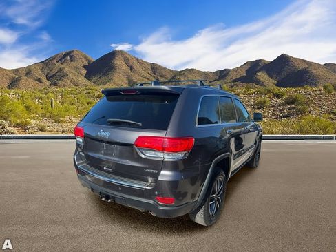 Used 2019 Jeep Grand Cherokee Limited w/ Luxury Group II AWD/4WD image 4