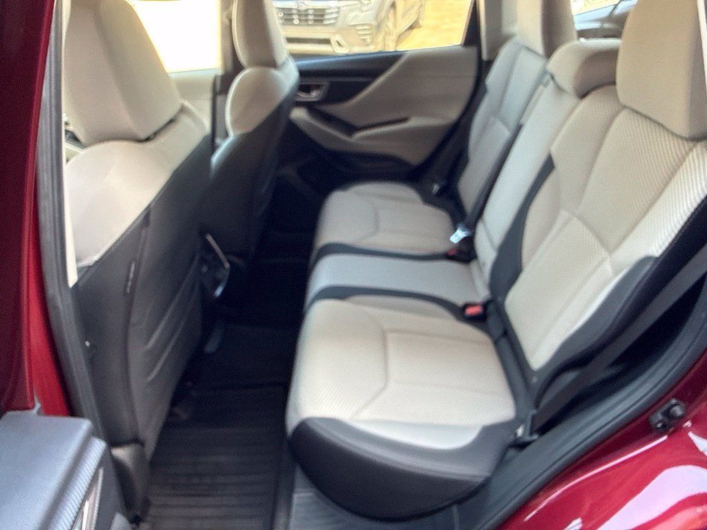 Used 2024 Subaru Forester Premium AWD/4WD image 26