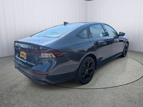 Used 2025 Honda Accord SE image 3