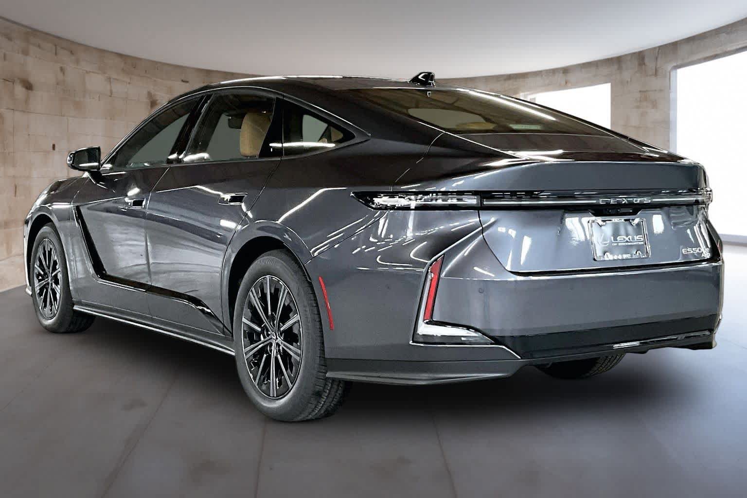 New 2026 Lexus ES 500e AWD/4WD image 3