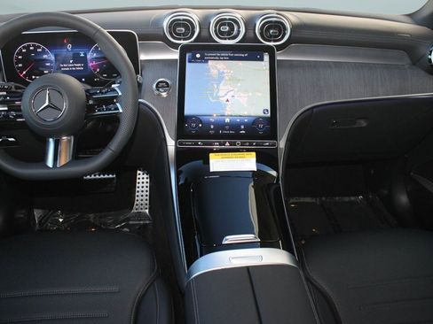 Used 2026 Mercedes-Benz GLC 300 image 17