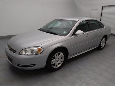 Used 2016 Chevrolet Impala LT image 2
