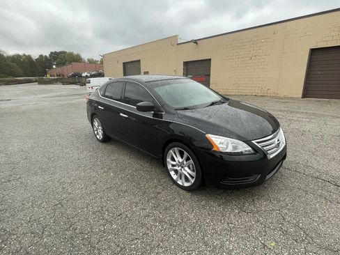 Used 2015 Nissan Sentra S image 8