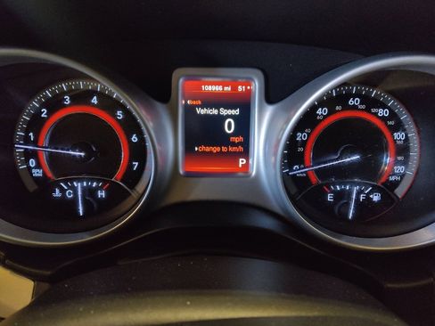 Used 2019 Dodge Journey SE image 23