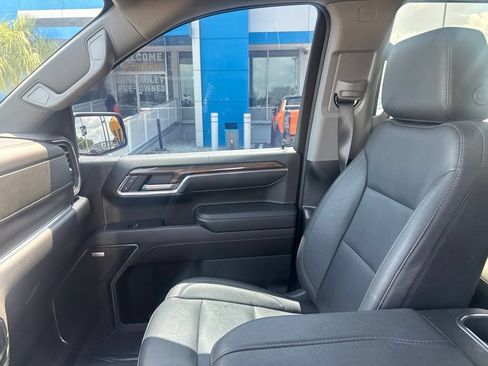 Used 2024 Chevrolet Silverado 1500 RST AWD/4WD image 19