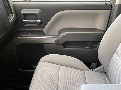 Used 2018 Chevrolet Silverado 1500 LT w/ All Star Edition image 27