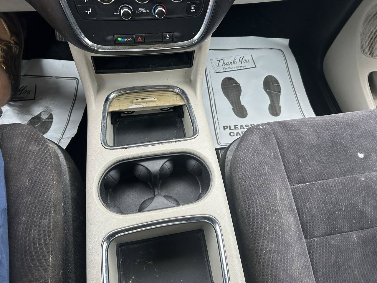 Used 2014 Dodge Grand Caravan SXT FWD image 23