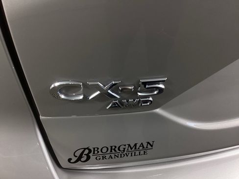 Used 2024 MAZDA CX-5 AWD 2.5 S w/ Select Package image 33