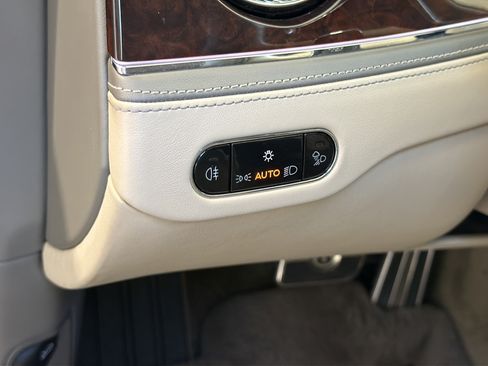 Used 2021 Bentley Flying Spur W12 AWD/4WD image 22