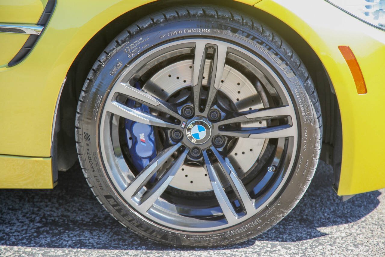 Used 2015 BMW M3 RWD image 27