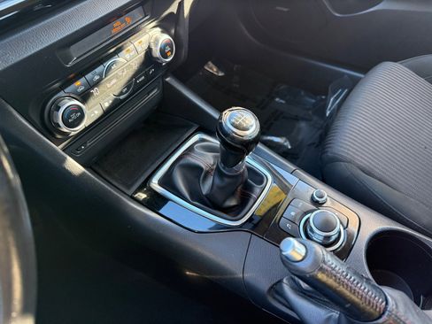 Used 2016 MAZDA MAZDA3 i Touring w/ Popular Equipment Package image 13