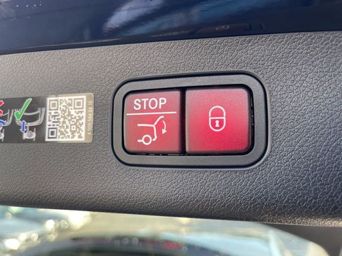 New 2026 Mercedes-Benz E 450 4MATIC All-Terrain Wagon image 24