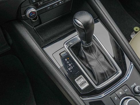 Used 2020 MAZDA CX-5 Touring image 20