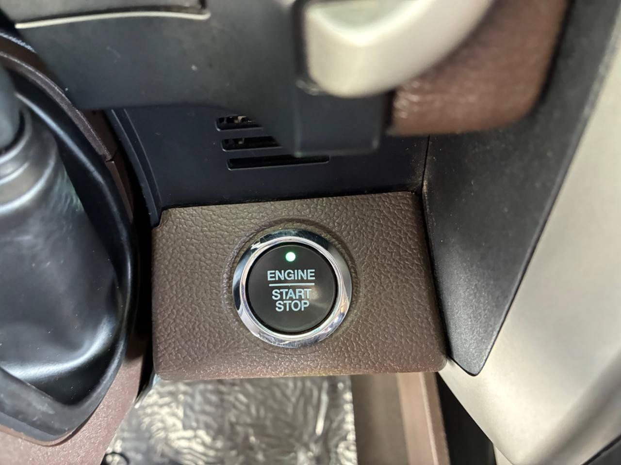 Used 2020 Ford F350 King Ranch w/ King Ranch Ultimate Package AWD/4WD image 34
