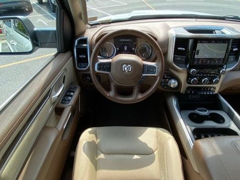 Used 2020 RAM 1500 Laramie AWD/4WD image 28