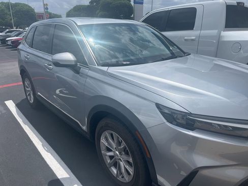 Used 2023 Honda CR-V EX-L image 3