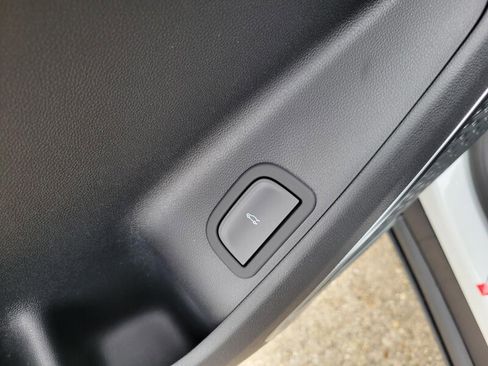 New 2026 Buick Enclave Preferred w/ Power Package image 16