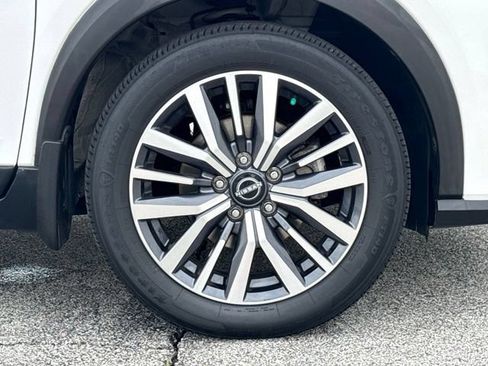 Certified 2023 Nissan Kicks SR FWD image 10