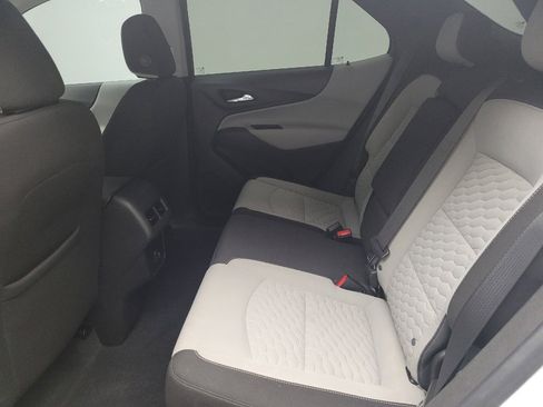 Used 2021 Chevrolet Equinox LS w/ LS Convenience Package FWD image 18