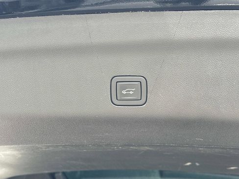 Used 2023 GMC Yukon AT4 w/ LPO, Floor Liner Package image 13