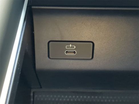 New 2026 BMW X5 xDrive40i w/ M Sport Package image 23