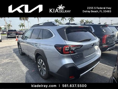 Used 2023 Subaru Outback Touring AWD/4WD image 8