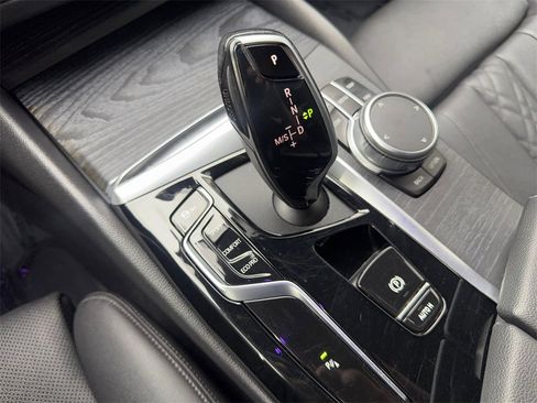 Used 2022 BMW 530i w/ Premium Package image 69