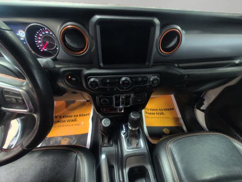 Used 2021 Jeep Gladiator Mojave w/ Dual Top Group image 11