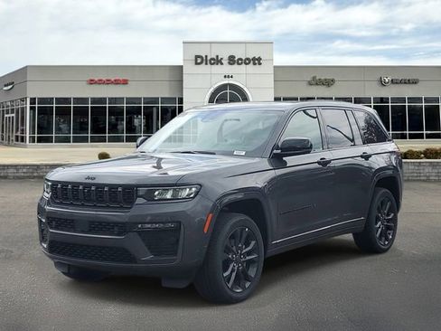 New 2026 Jeep Grand Cherokee Limited AWD/4WD image 2