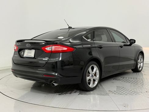 Used 2014 Ford Fusion SE image 9