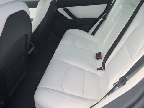 Used 2019 Tesla Model 3 Long Range RWD image 23