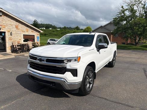 Used 2024 Chevrolet Silverado 1500 LT AWD/4WD image 1