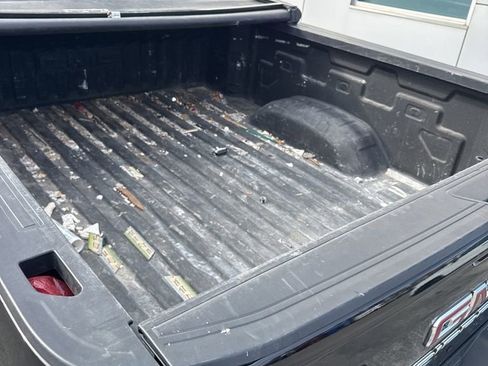 Used 2021 GMC Sierra 2500 SLE w/ SLE Value Package; image 10