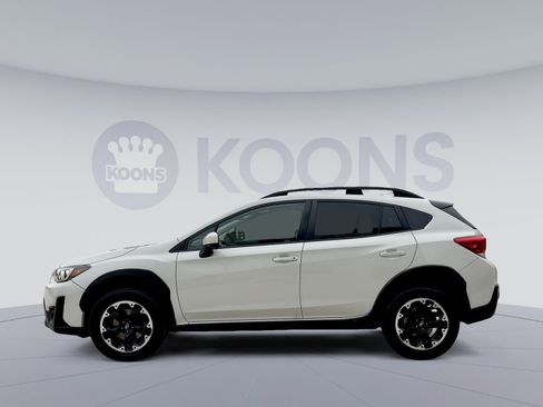 Used 2023 Subaru Crosstrek 2.0i Premium image 2