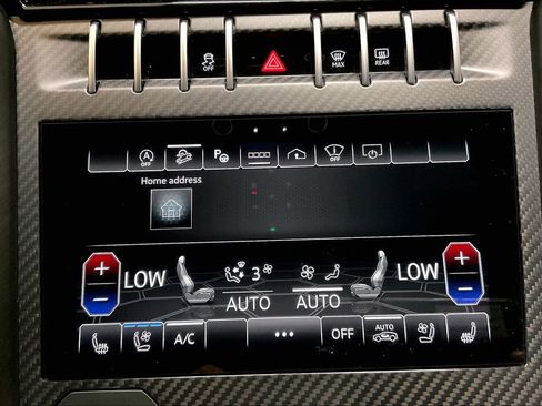 Used 2022 Lamborghini Urus image 33