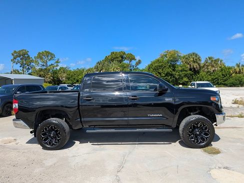 Used 2021 Toyota Tundra SR5 w/ SR5 Leather Package RWD image 9