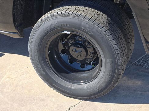 New 2026 RAM 3500 Big Horn AWD/4WD image 18