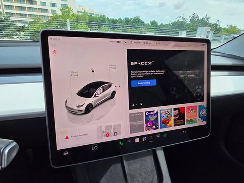 Used 2023 Tesla Model 3 Standard Range RWD image 35
