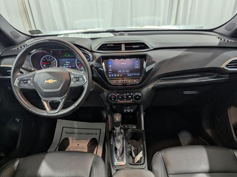 Used 2023 Chevrolet TrailBlazer ACTIV w/ Sun and Liftgate Package AWD/4WD image 12